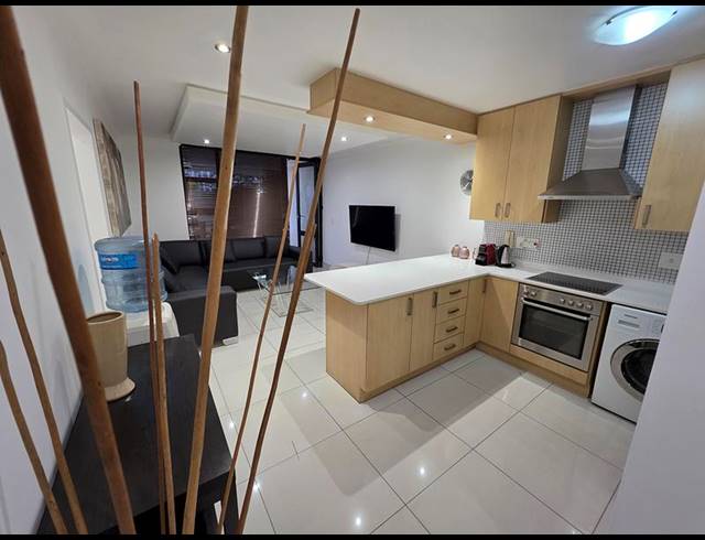 2 BEDROOM APARTMENT FOR SALE IN SANDTON CENTRAL